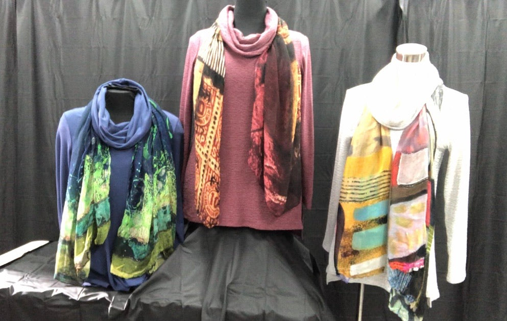 
            
                Load image into Gallery viewer, Dolcezza Scarves
            
        